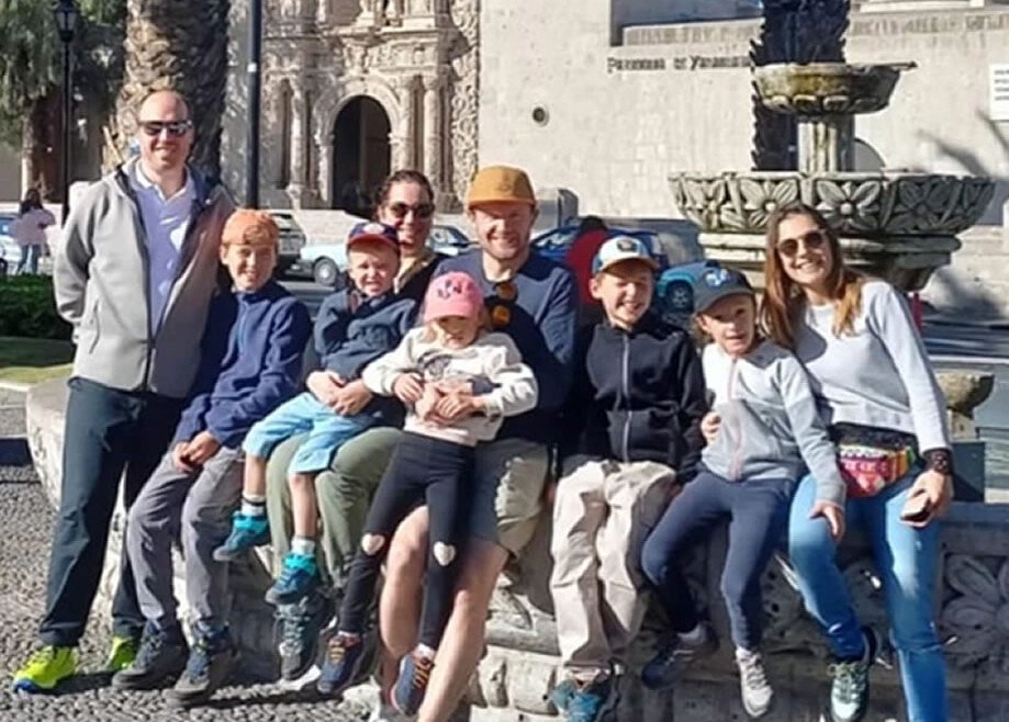 Delphine, sa famille & leurs amis avec leurs enfants 9 personnes Juillet 2024
